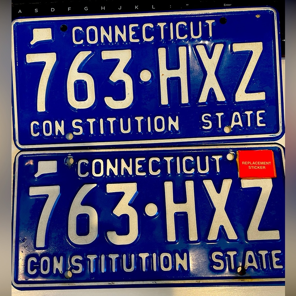 Connecticut CT License Plate Constitution State Classic Blue 763 HXZ set of 2